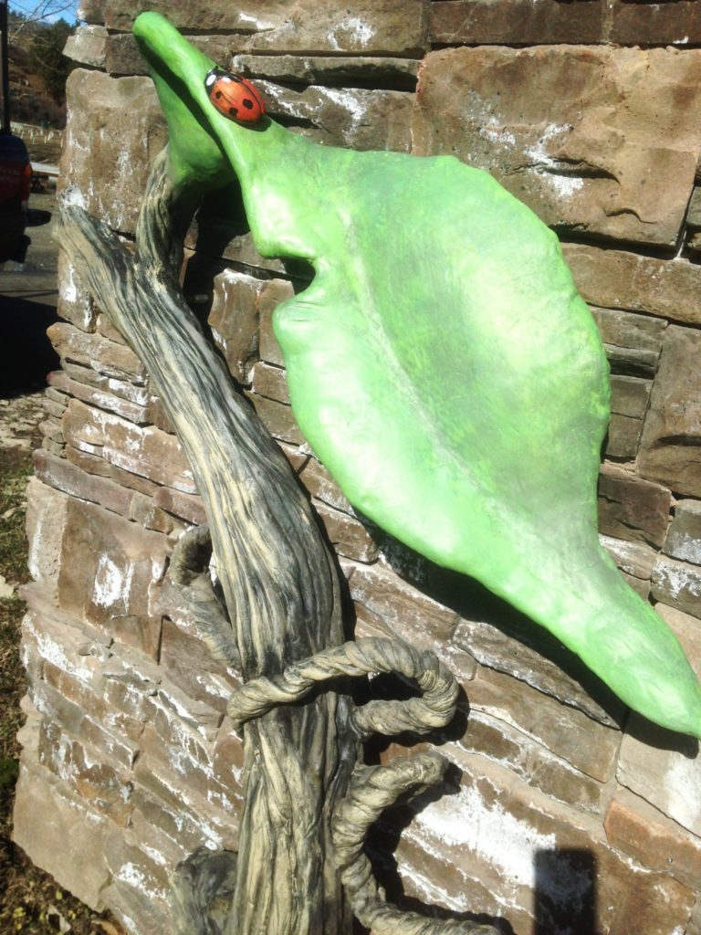 3D Leaf - sculpted and painted with an internal armature