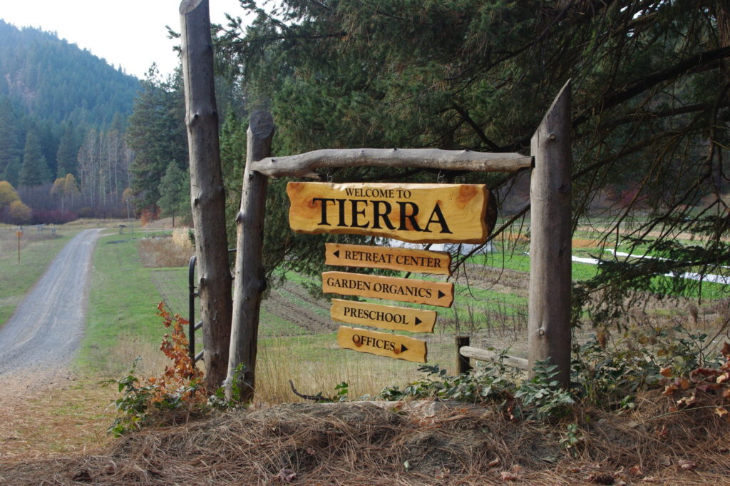 Tierra - rustic wood with painted lettering