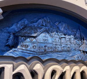 close up photo of sculpted Leavenworth sign